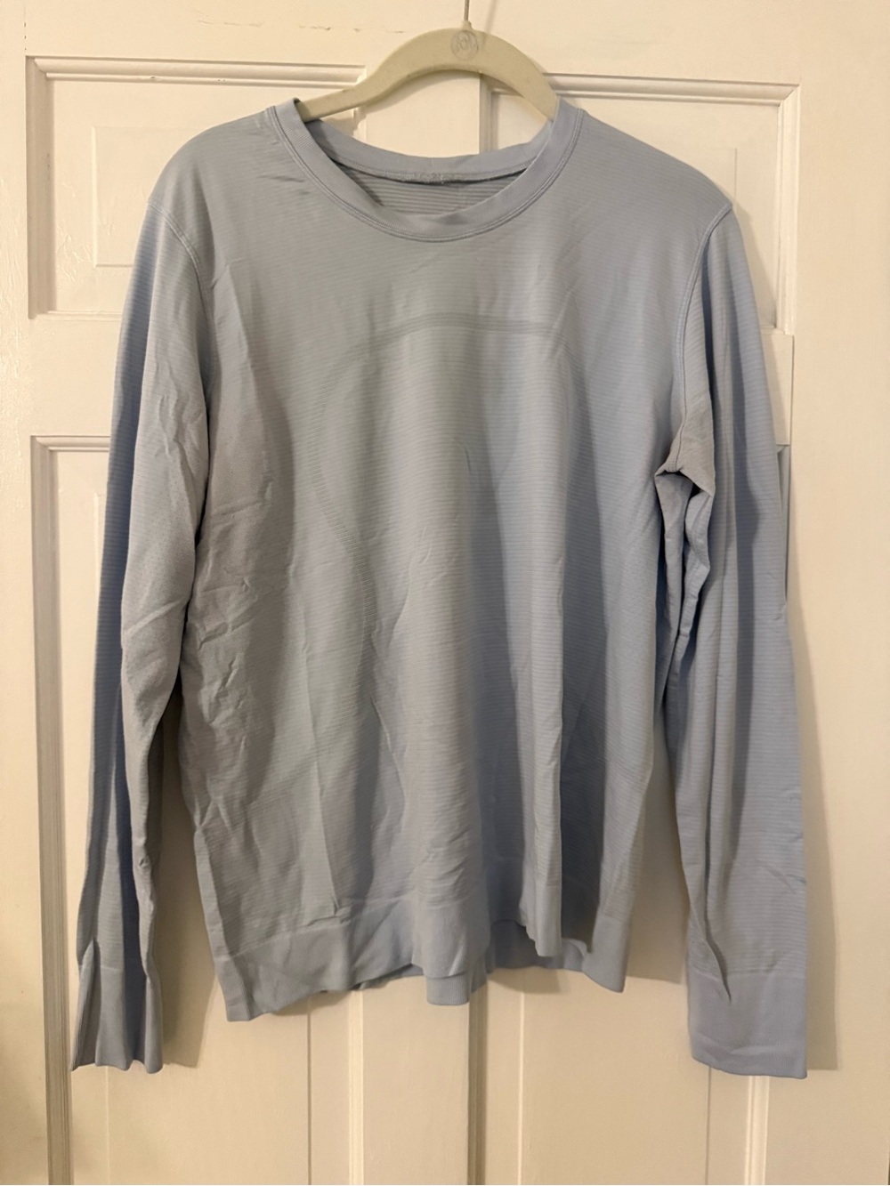 lululemon athletica Relaxed Swiftly Light Blue Long-Sleeve Crew